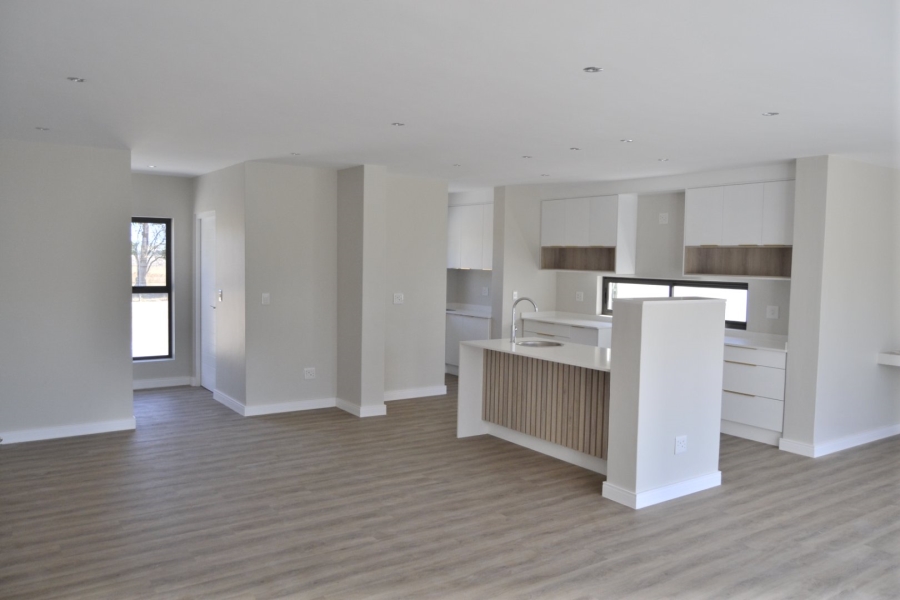 4 Bedroom Property for Sale in Croydon Gardens Estate Western Cape